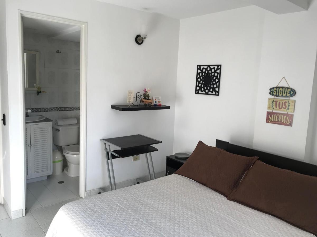 Poblado 511 Apartment เมเดยิน ภายนอก รูปภาพ