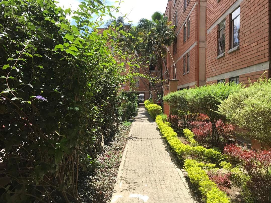 Poblado 511 Apartment เมเดยิน ภายนอก รูปภาพ
